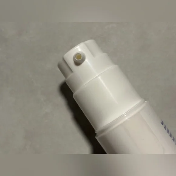 Obagi Hydrate Facial Moisturizer 1.7oz - Picture 6 of 8